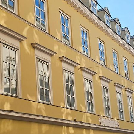 Easy Vienna By Stadtpark - Newly Renovated Экстерьер фото